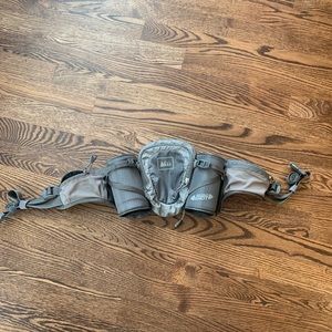 REI hydration belt